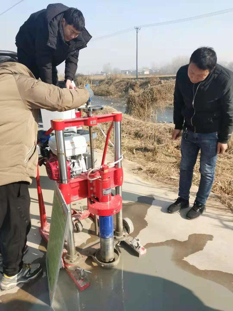 戰嚴寒，磨意志，恒質(zhì)誠通檢測公司全力以赴做好農村公路交竣工檢測