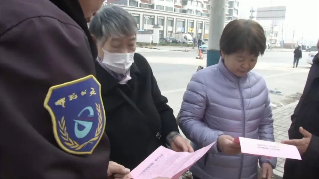 助力老人踏青郊游 公交免費愛(ài)心定制線(xiàn)路開(kāi)通了