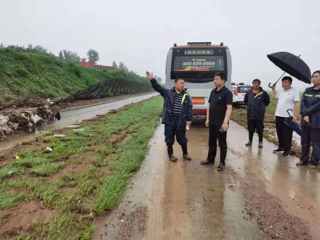 暴雨來(lái)襲 我們在行動(dòng)