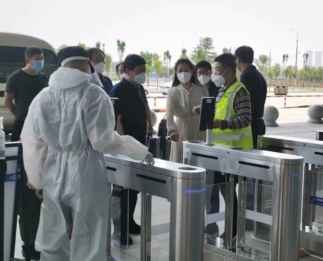 張玉珠督導檢查邯鄲機場(chǎng)和公交公司疫情防控及安全生產(chǎn)工作